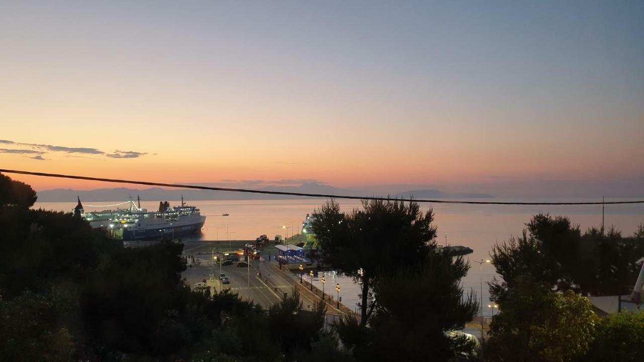 The Anchor - Next To The Port, Airport & Athens Leilighet Rafína Eksteriør bilde